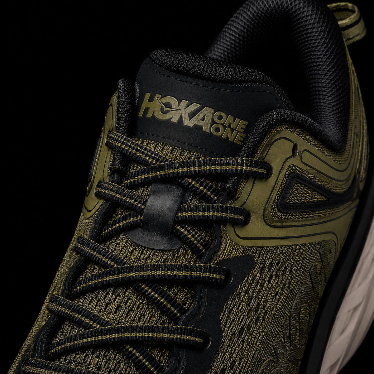 Hoka Bondi 7 Black Brown, detalle de agujetas — Crazy!Duck Hype