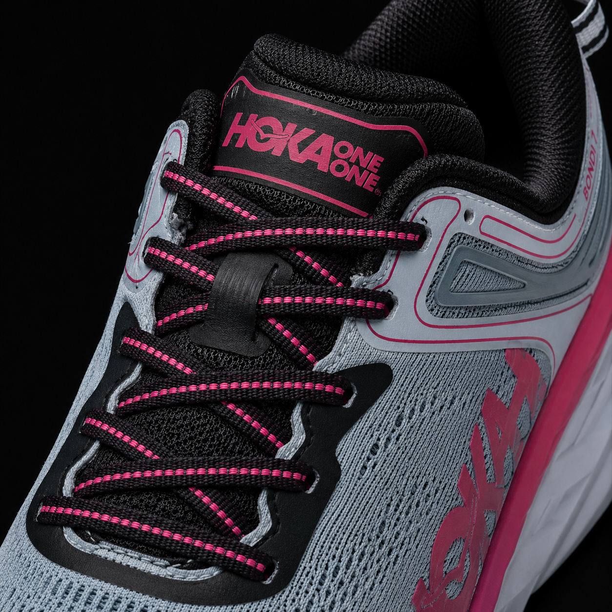Hoka Bondi 7 Mineral Blue, detalle de agujetas — Crazy!Duck Hype