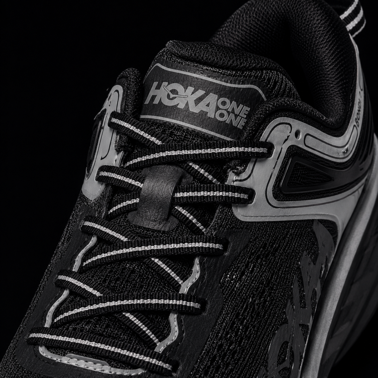 Hoka Bondi 7 Silver Black, detalle de agujetas — Crazy!Duck Hype