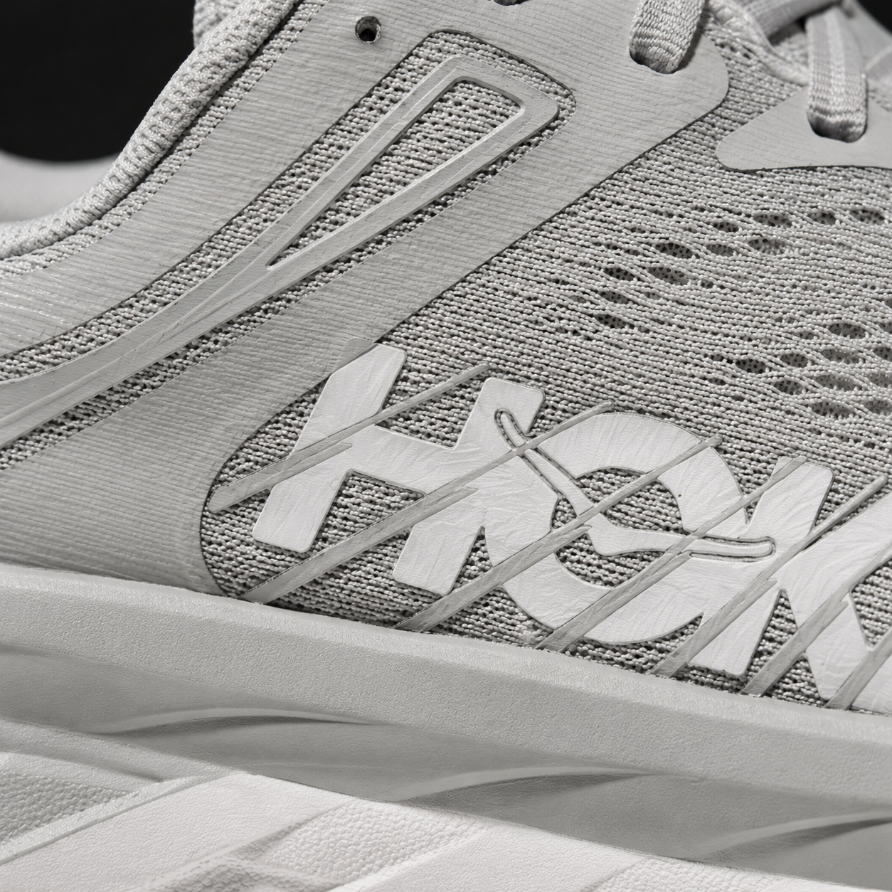Hoka Bondi 7 White Harbor Mist, detalle de logo y material — Crazy!Duck Hype