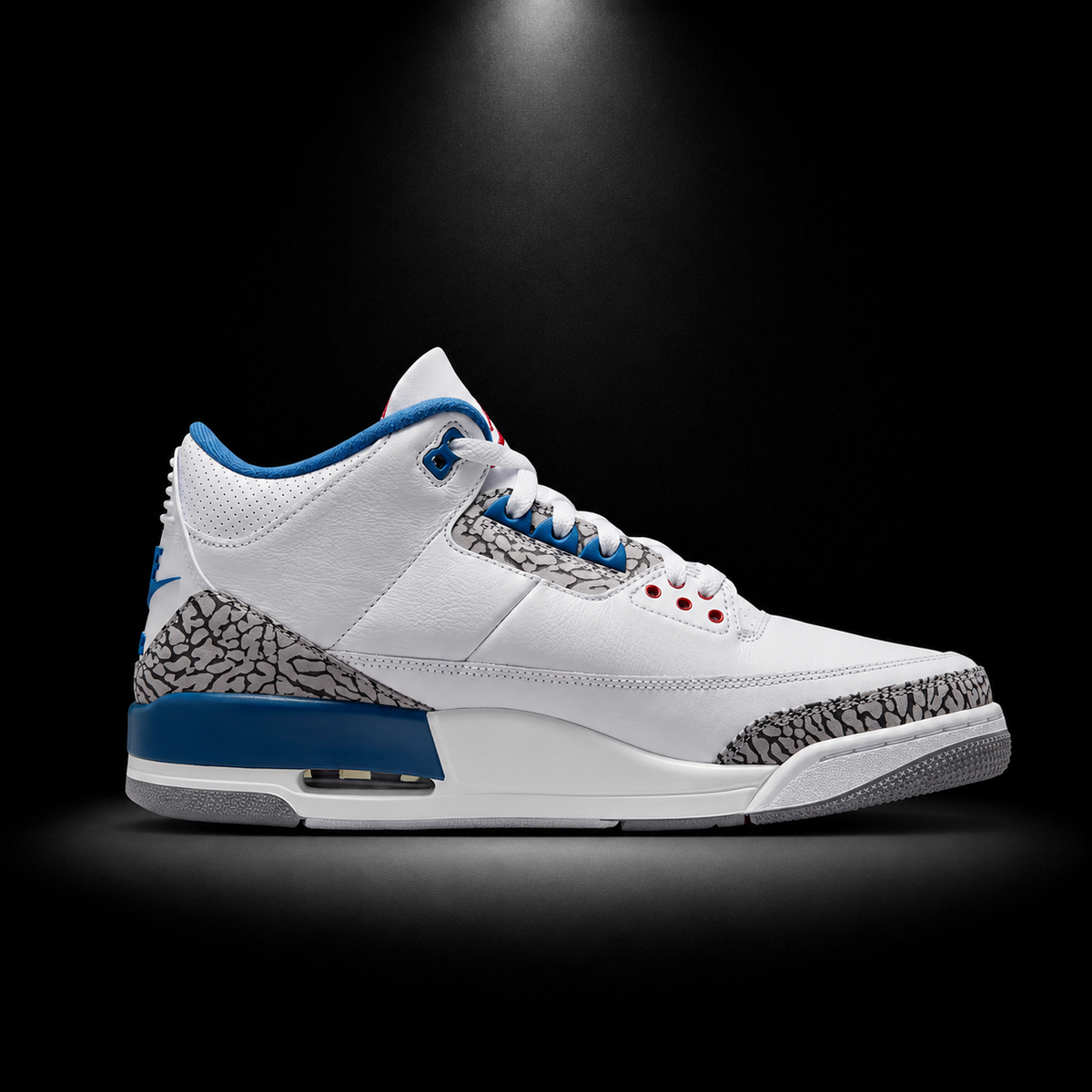 Jordan 3 Retro Royal Blue, vista lateral — Crazy!Duck Hype
