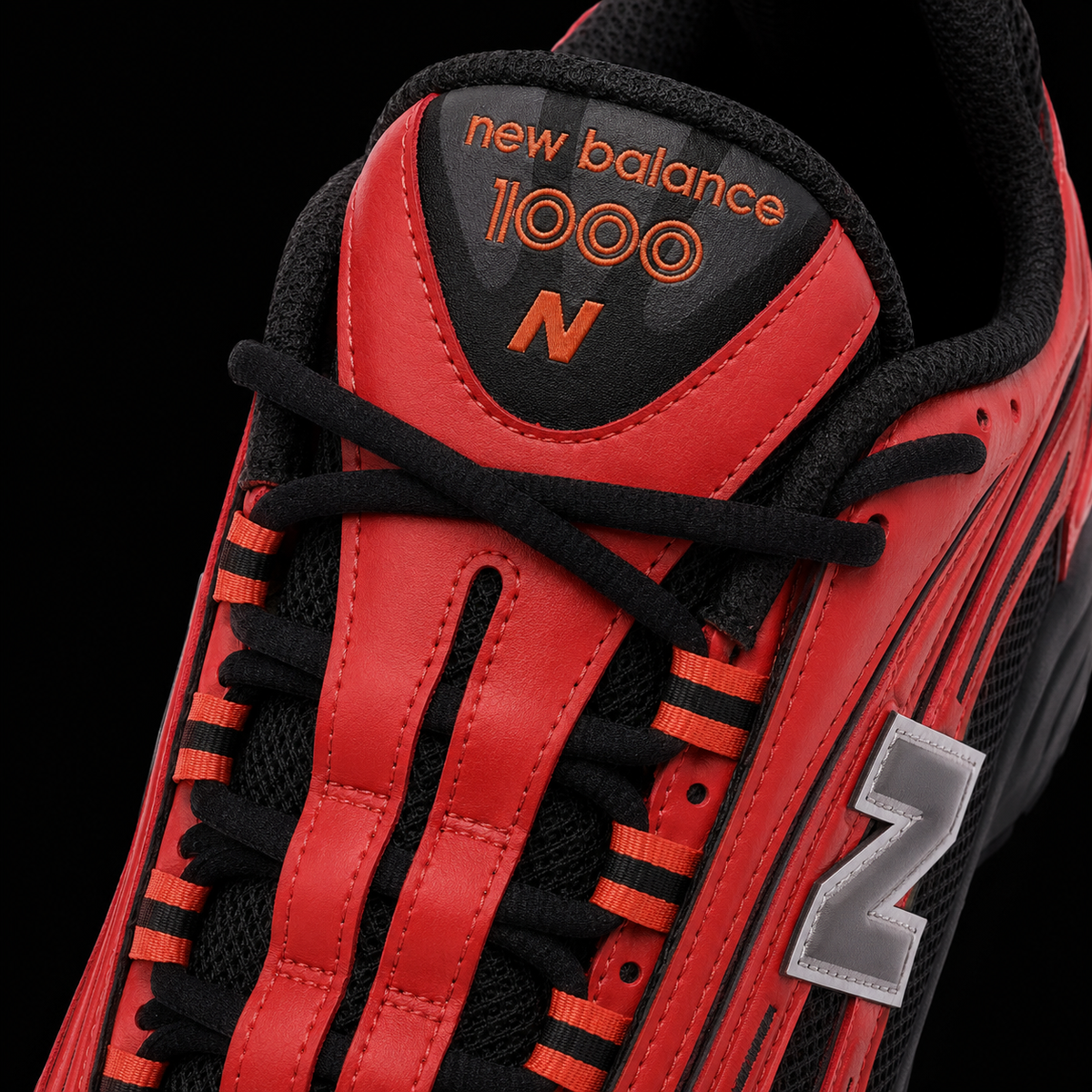 New Balance 1000 Red Black, detalle de agujetas — Crazy!Duck Hype