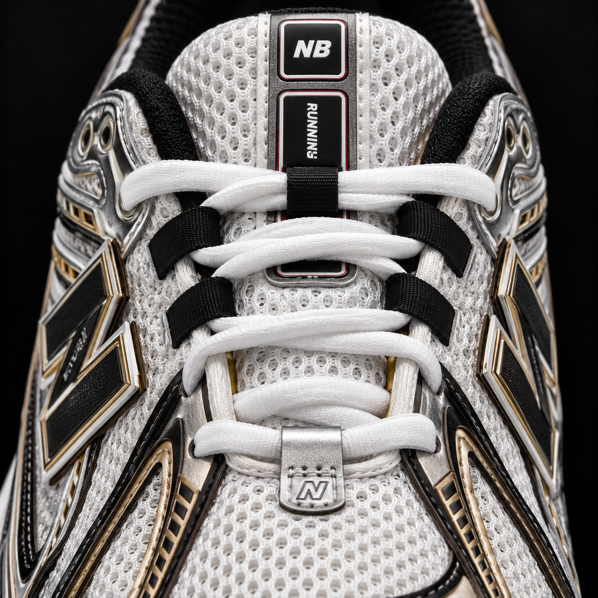 New Balance 1906R Metallic Silver Gold, detalle de agujetas — Crazy!Duck Hype