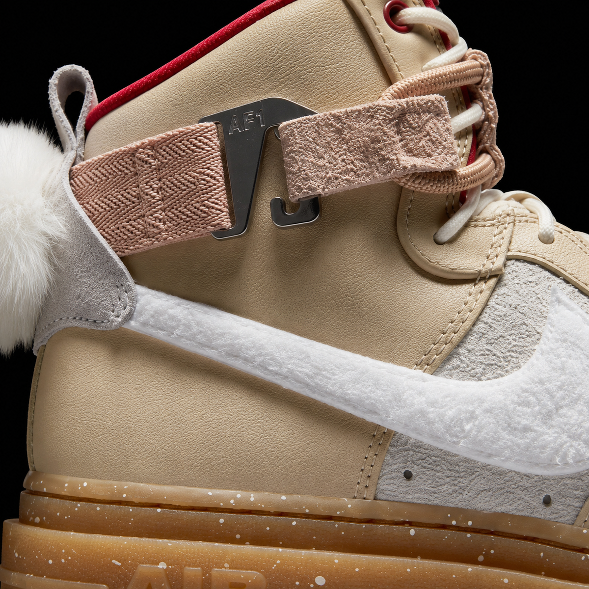 Nike Air Force 1 High '07 Leap High Utility, detalle de logo y material — Crazy!Duck Hype