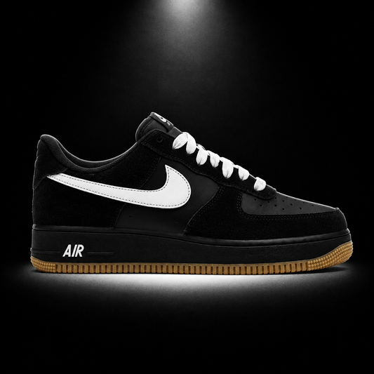 Nike Air Force 1 Low '07 Black Gum Light Brown, vista lateral — Crazy!Duck Hype