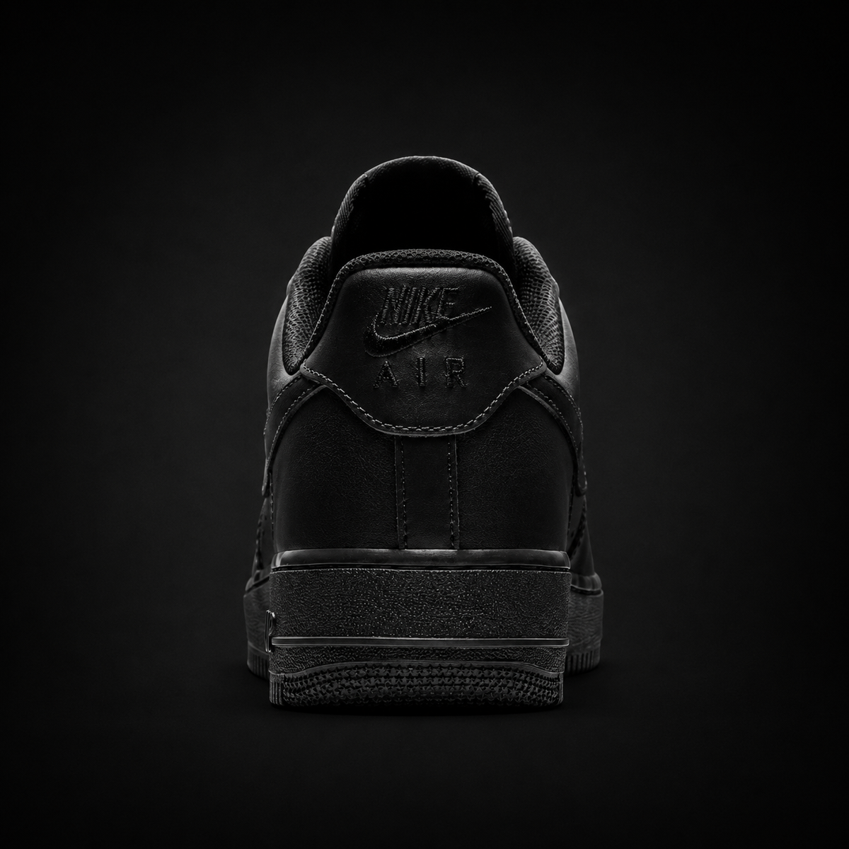 Nike Air Force 1 Low '07 Black, vista trasera — Crazy!Duck Hype