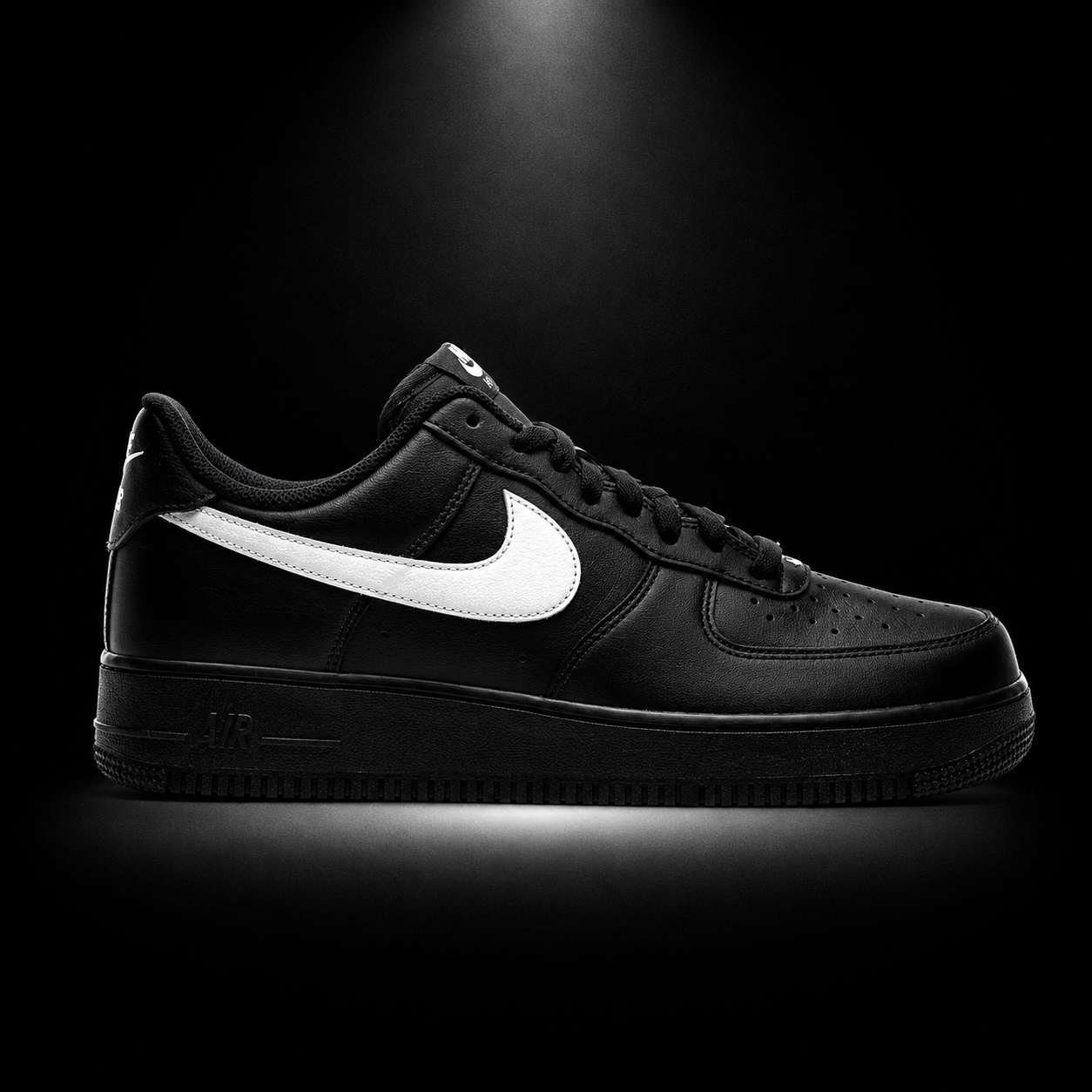 Nike Air Force 1 Low '07 Black White, vista lateral — Crazy!Duck Hype