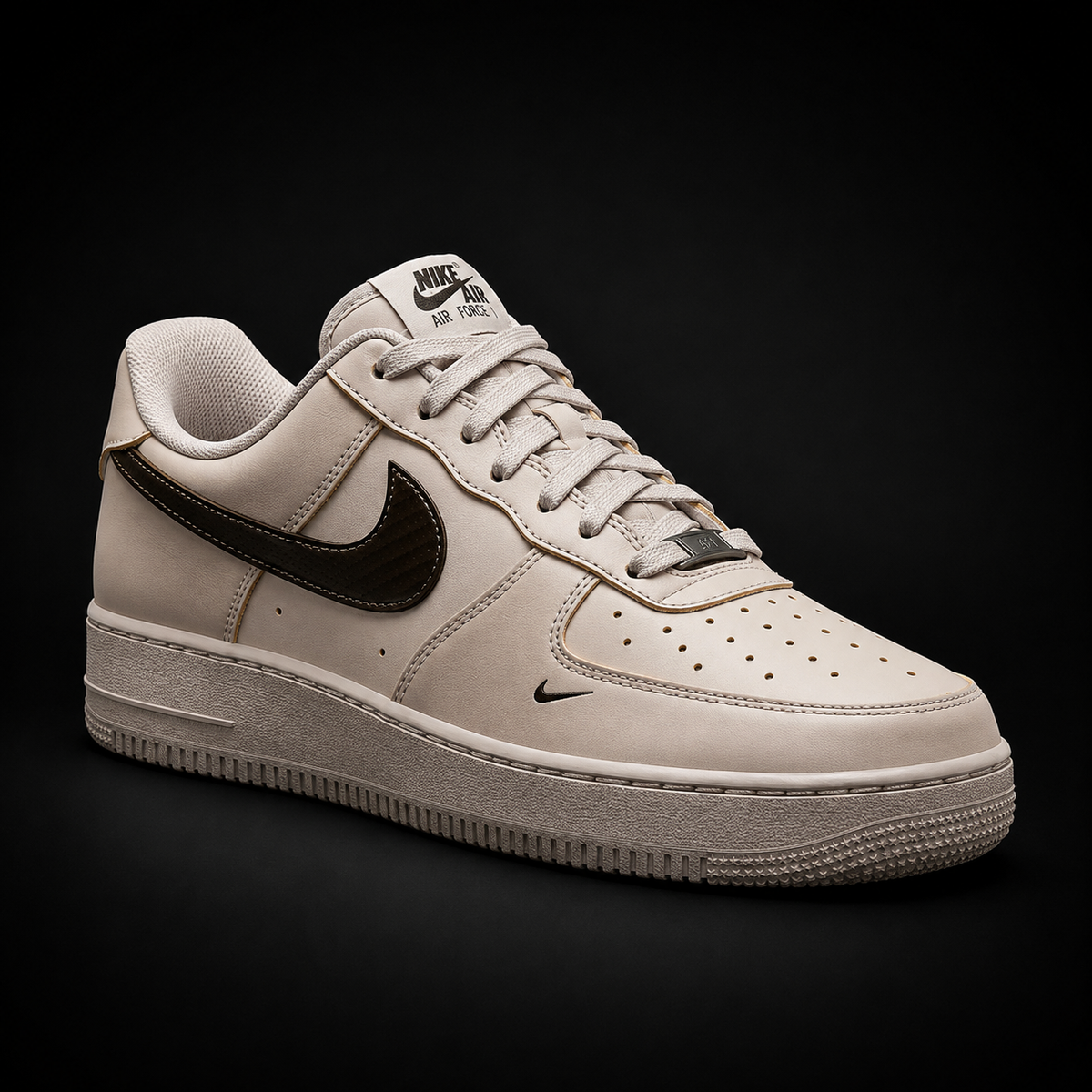 Nike Air Force 1 Low '07 Light Khaki Black, vista frontal — Crazy!Duck Hype