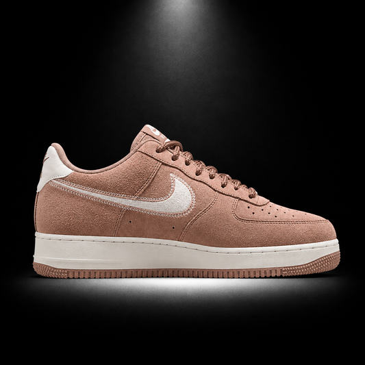 Nike Air Force 1 Low '07 Mink Brown Sail, vista lateral — Crazy!Duck Hype