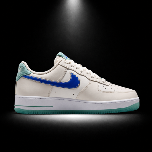 Nike Air Force 1 Low '07 Philadelphia, vista lateral — Crazy!Duck Hype