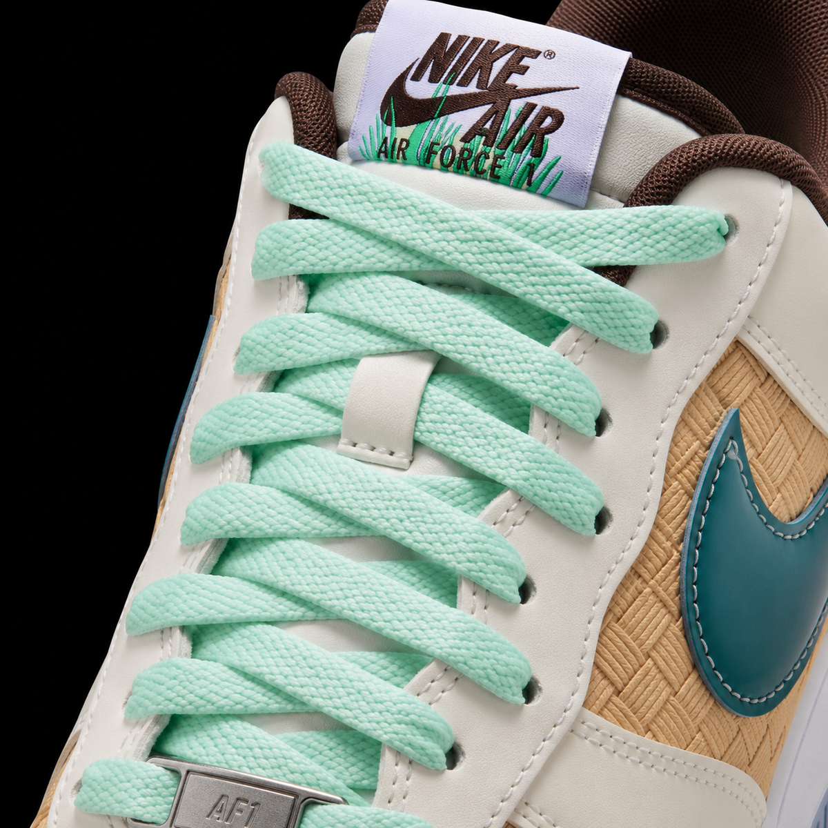 Nike Air Force 1 Low Retro Easter Basket, detalle de agujetas — Crazy!Duck Hype