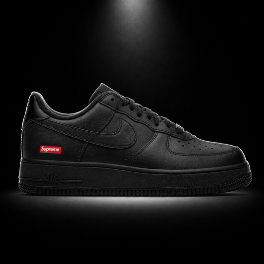 Nike Air Force 1 Low Supreme Black Black, vista lateral — Crazy!Duck Hype