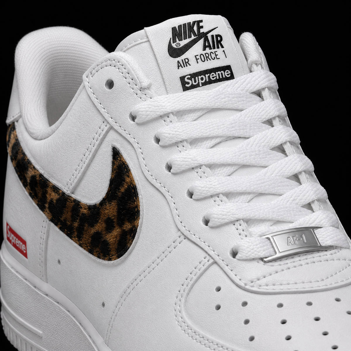 Nike Air Force 1 Low Supreme White Multi, detalle de agujetas — Crazy!Duck Hype
