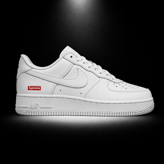Nike Air Force 1 Low Supreme White White, vista lateral — Crazy!Duck Hype