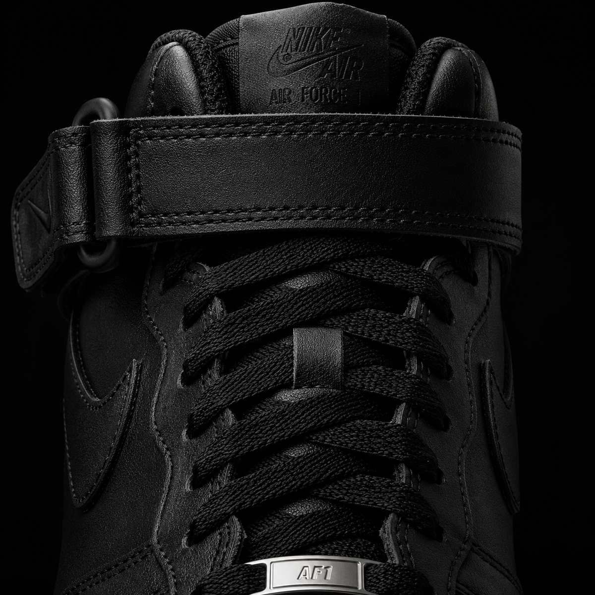 Nike Air Force 1 Mid '07 Black, detalle de agujetas — Crazy!Duck Hype