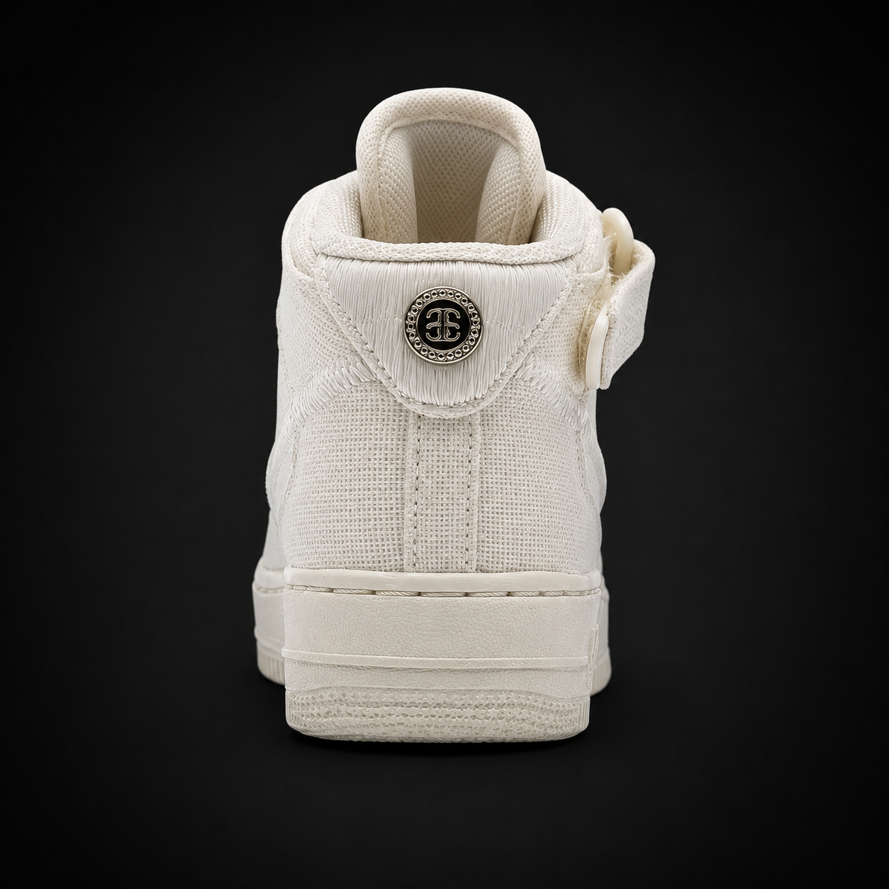 Nike Air Force 1 Mid '07 Fossil Sail, vista trasera — Crazy!Duck Hype