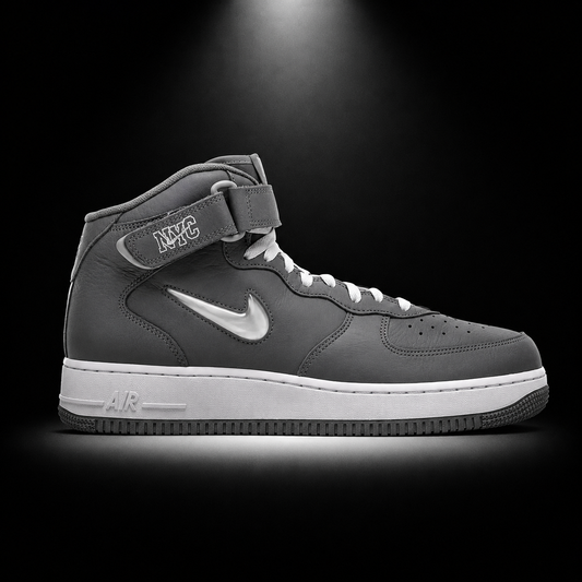 Nike Air Force 1 Mid '07 NYC Cool Grey, vista lateral — Crazy!Duck Hype