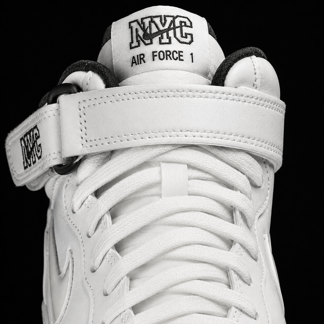 Nike Air Force 1 Mid '07 NYC Mid '07night Navy, detalle de agujetas — Crazy!Duck Hype