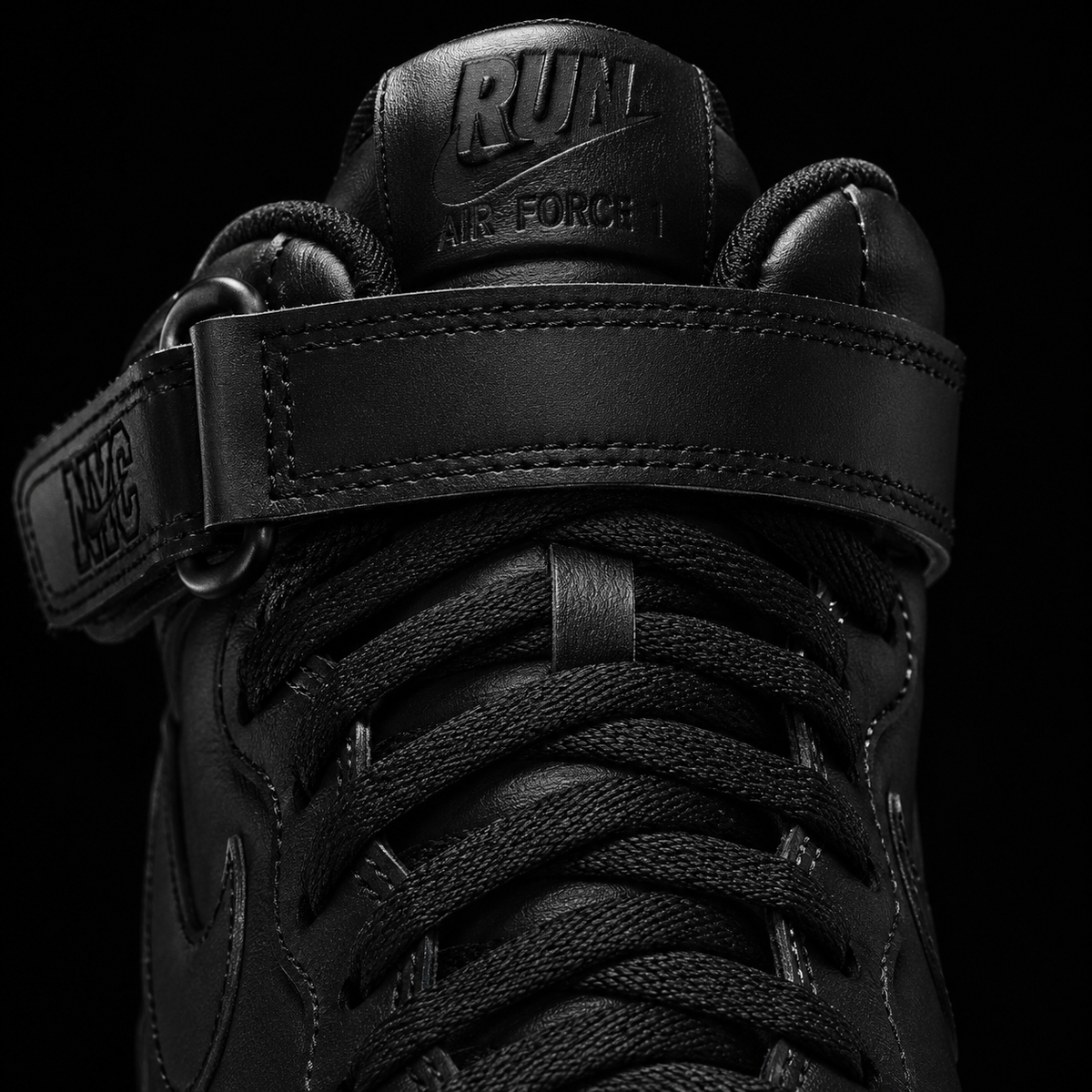 Nike Air Force 1 Mid Supreme Black Black, detalle de agujetas — Crazy!Duck Hype