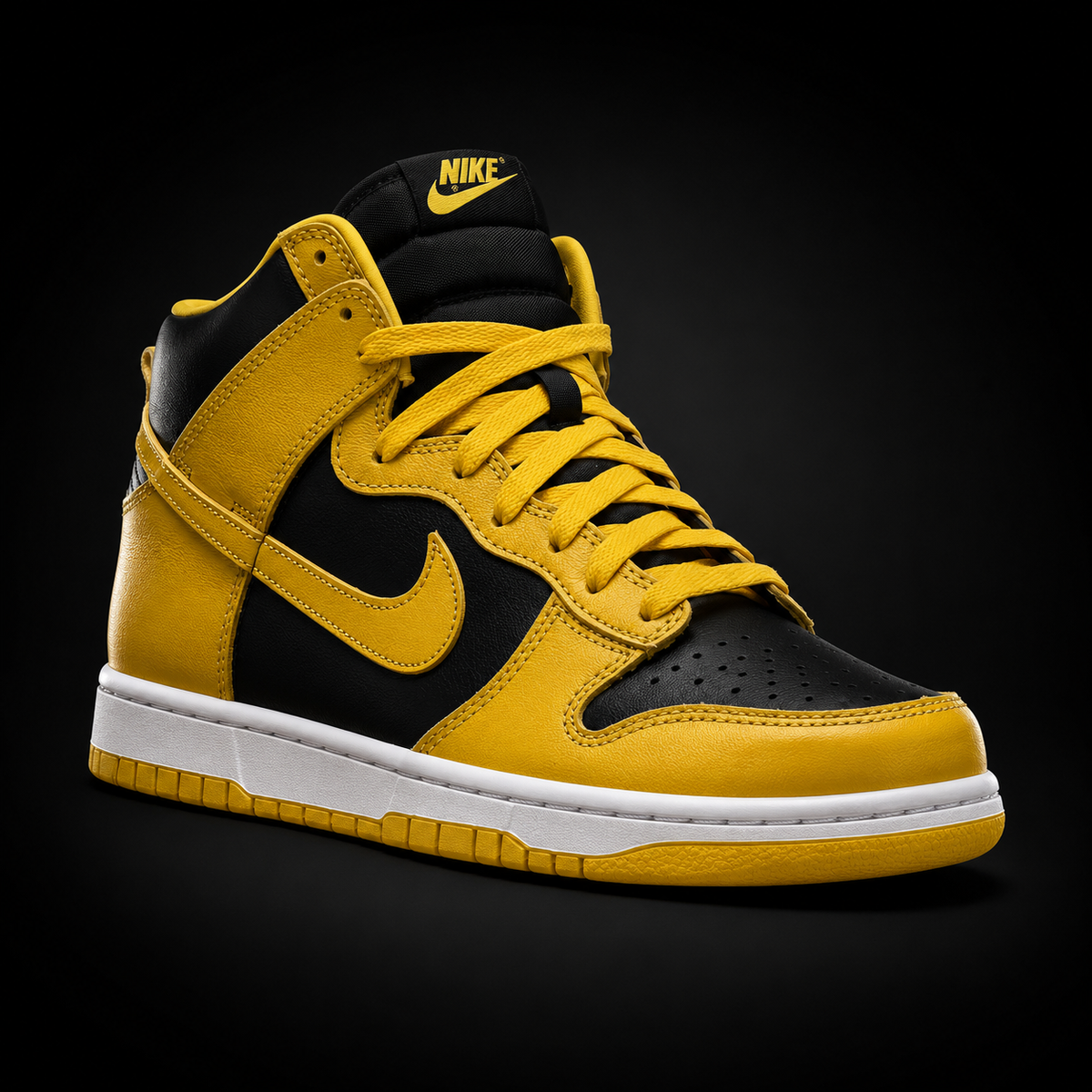 Nike Dunk High Iowa, vista frontal — Crazy!Duck Hype