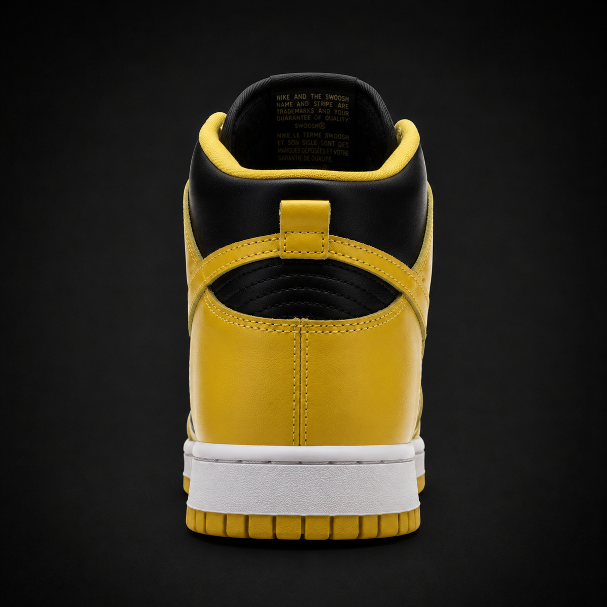 Nike Dunk High Iowa, vista trasera — Crazy!Duck Hype