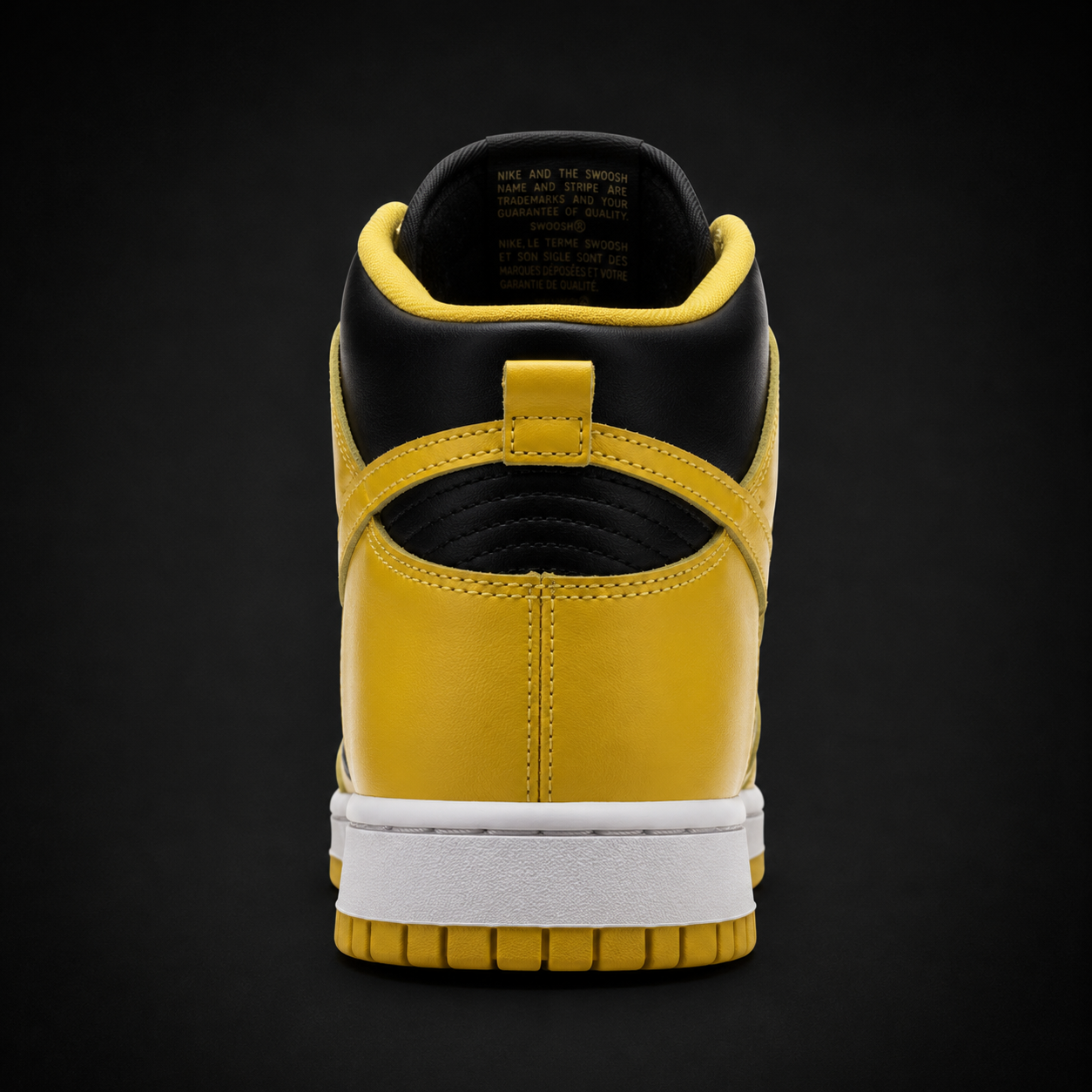 Nike Dunk High Iowa, vista trasera — Crazy!Duck Hype