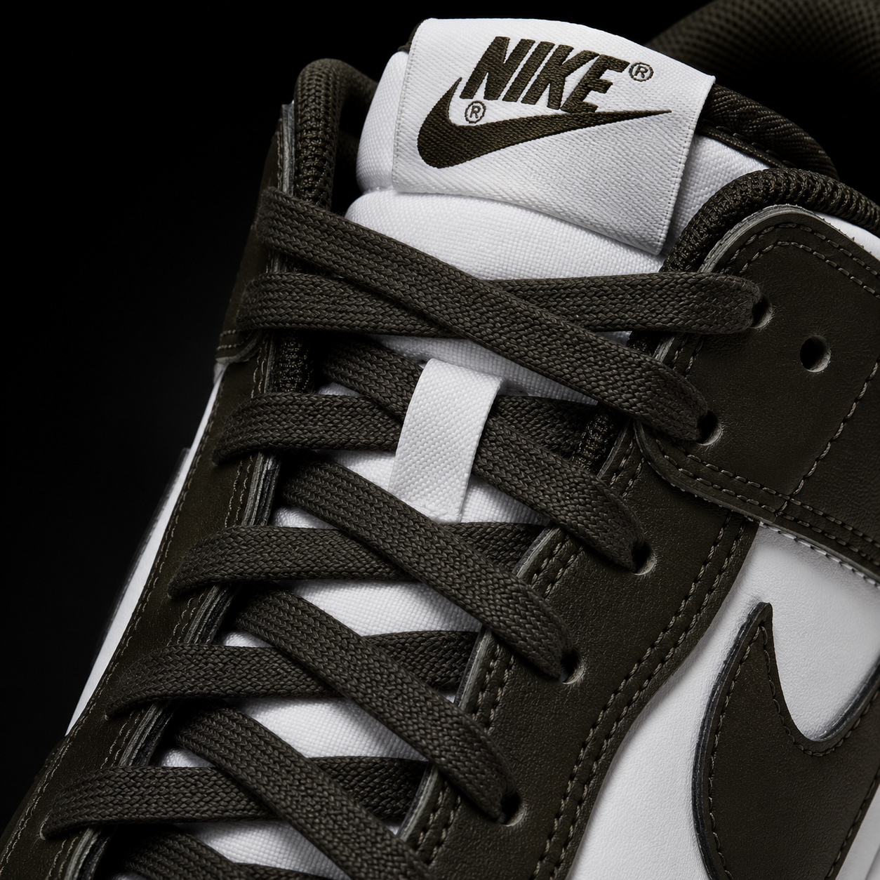 Nike Dunk High Khaki, detalle de agujetas — Crazy!Duck Hype