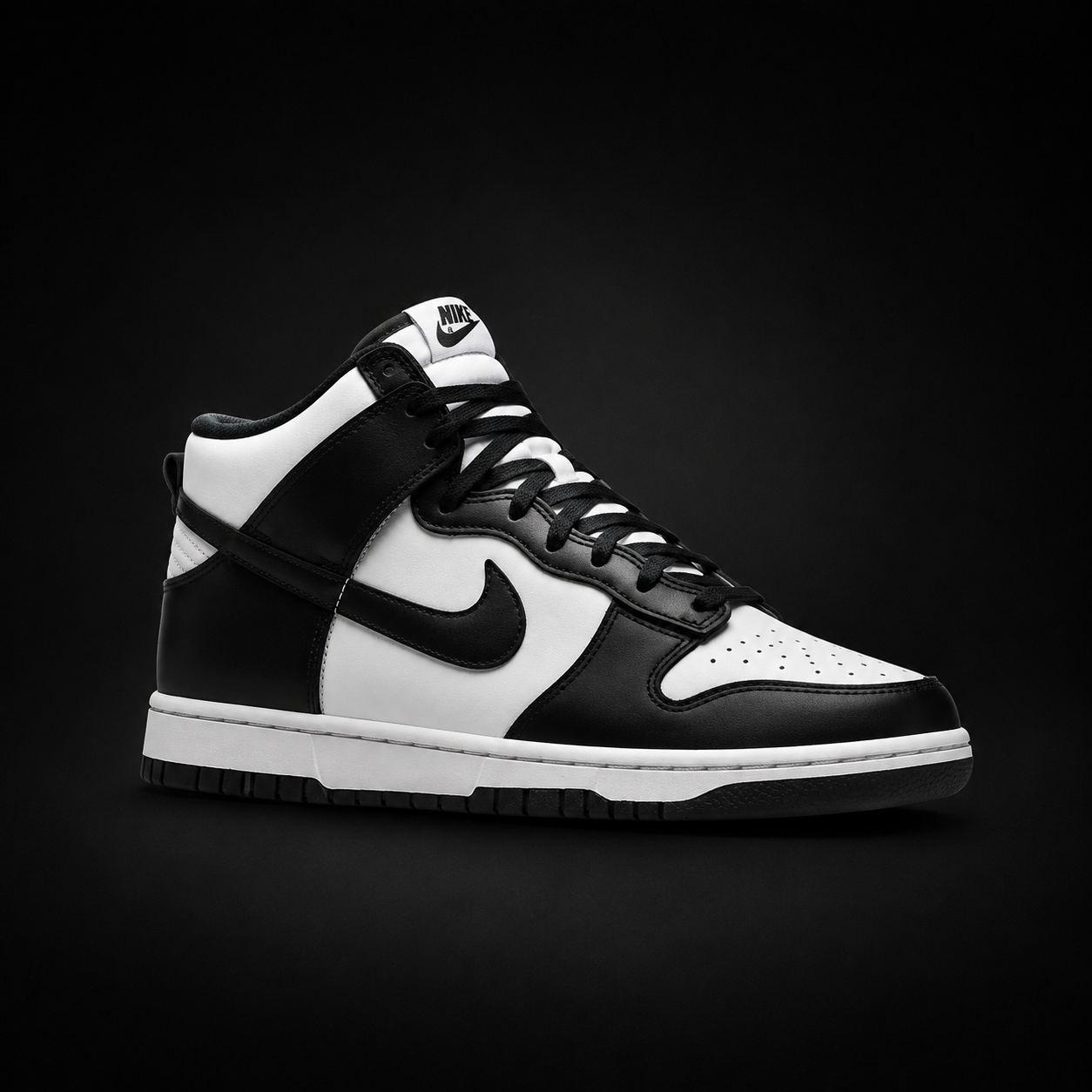 Nike Dunk High Panda, vista frontal — Crazy!Duck Hype