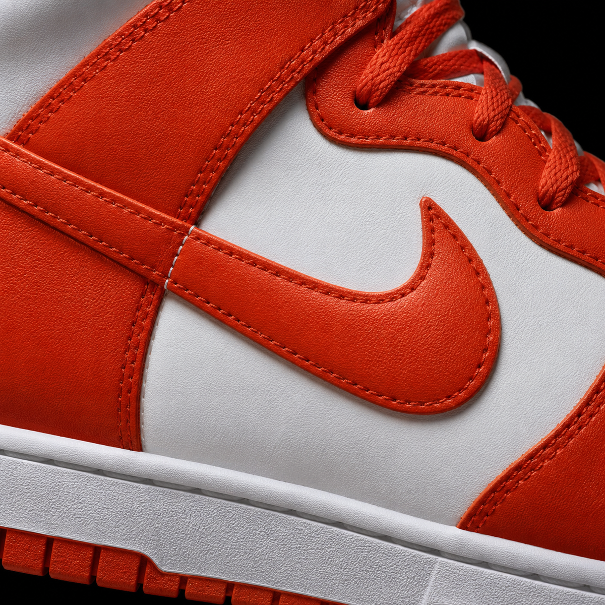 Nike Dunk High Syracuse, detalle de logo y material — Crazy!Duck Hype