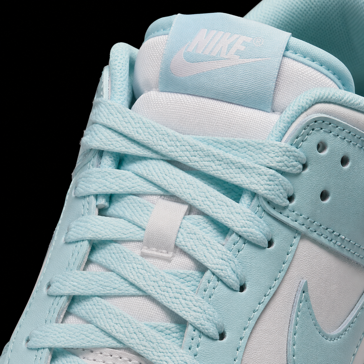 Nike Dunk Low Glacer Blue, detalle de agujetas — Crazy!Duck Hype