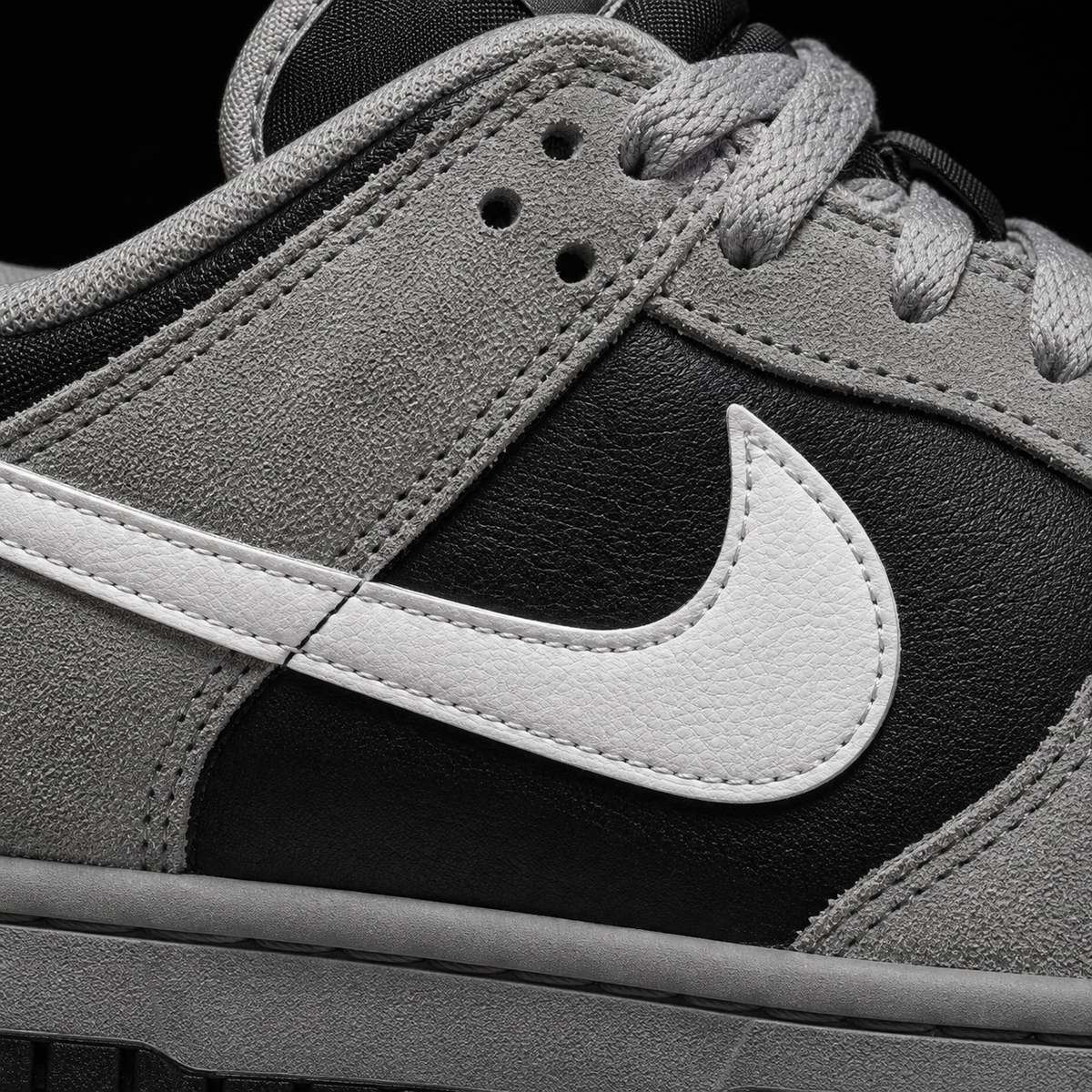 Nike Dunk Low Light Smoke Grey, detalle de logo y material — Crazy!Duck Hype