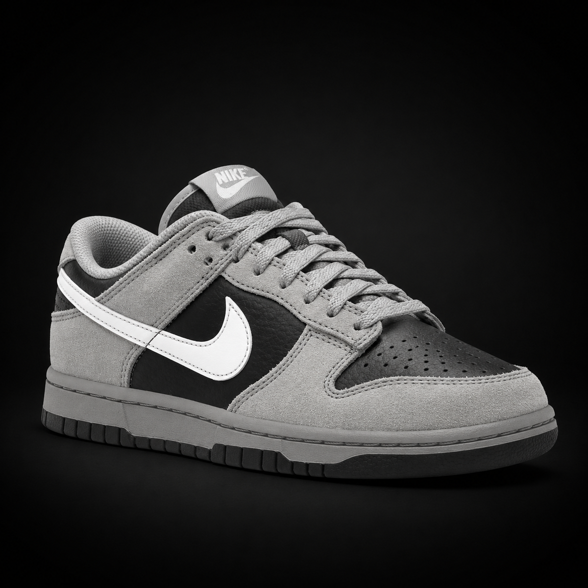 Nike Dunk Low Light Smoke Grey, vista frontal — Crazy!Duck Hype