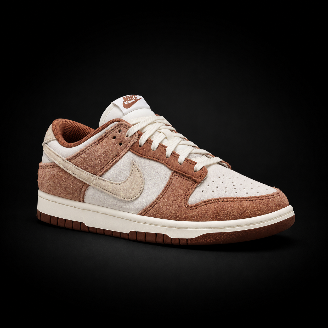 Nike Dunk Low Sail Medium Curry, vista frontal — Crazy!Duck Hype