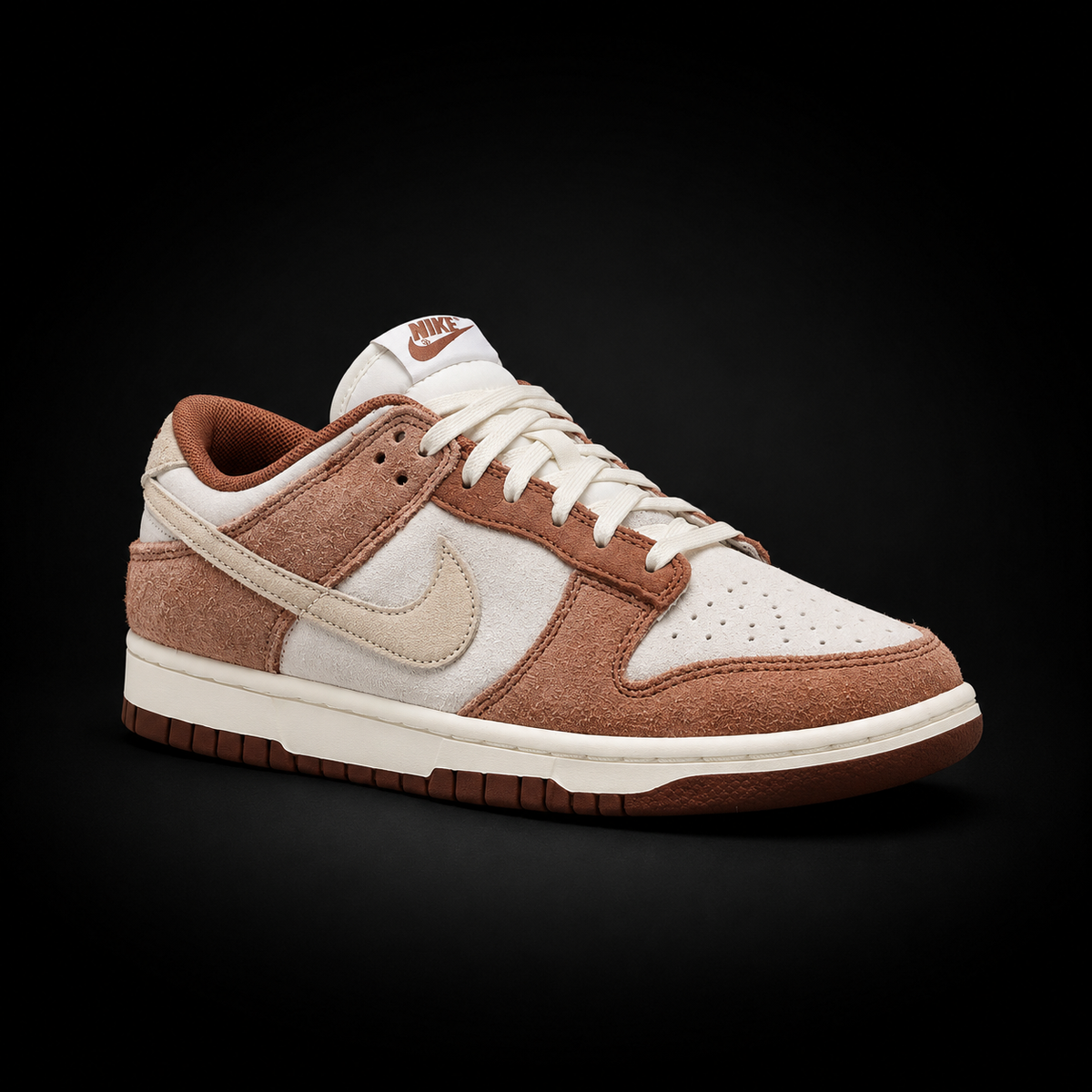 Nike Dunk Low Sail Medium Curry, vista frontal — Crazy!Duck Hype