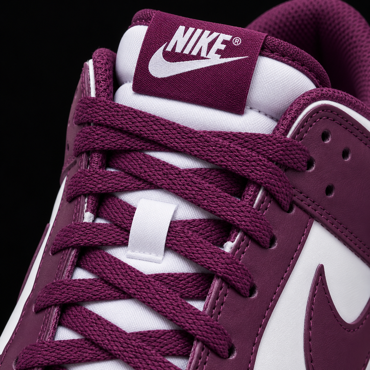 Nike Dunk Low Silver Surfer, detalle de agujetas — Crazy!Duck Hype