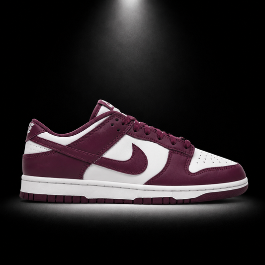 Nike Dunk Low Silver Surfer, vista lateral — Crazy!Duck Hype