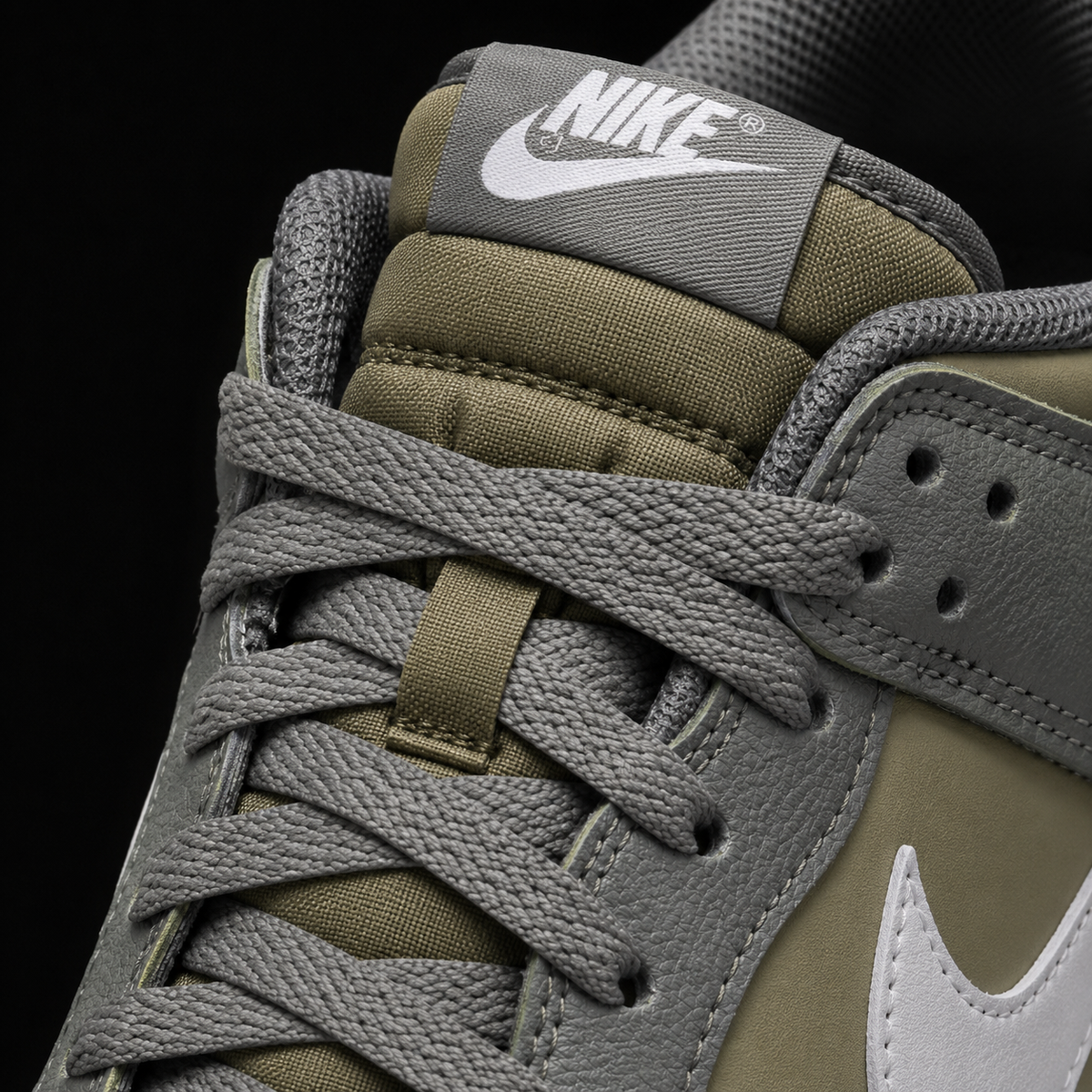 Nike Dunk Mid Dark Stucco, detalle de agujetas — Crazy!Duck Hype