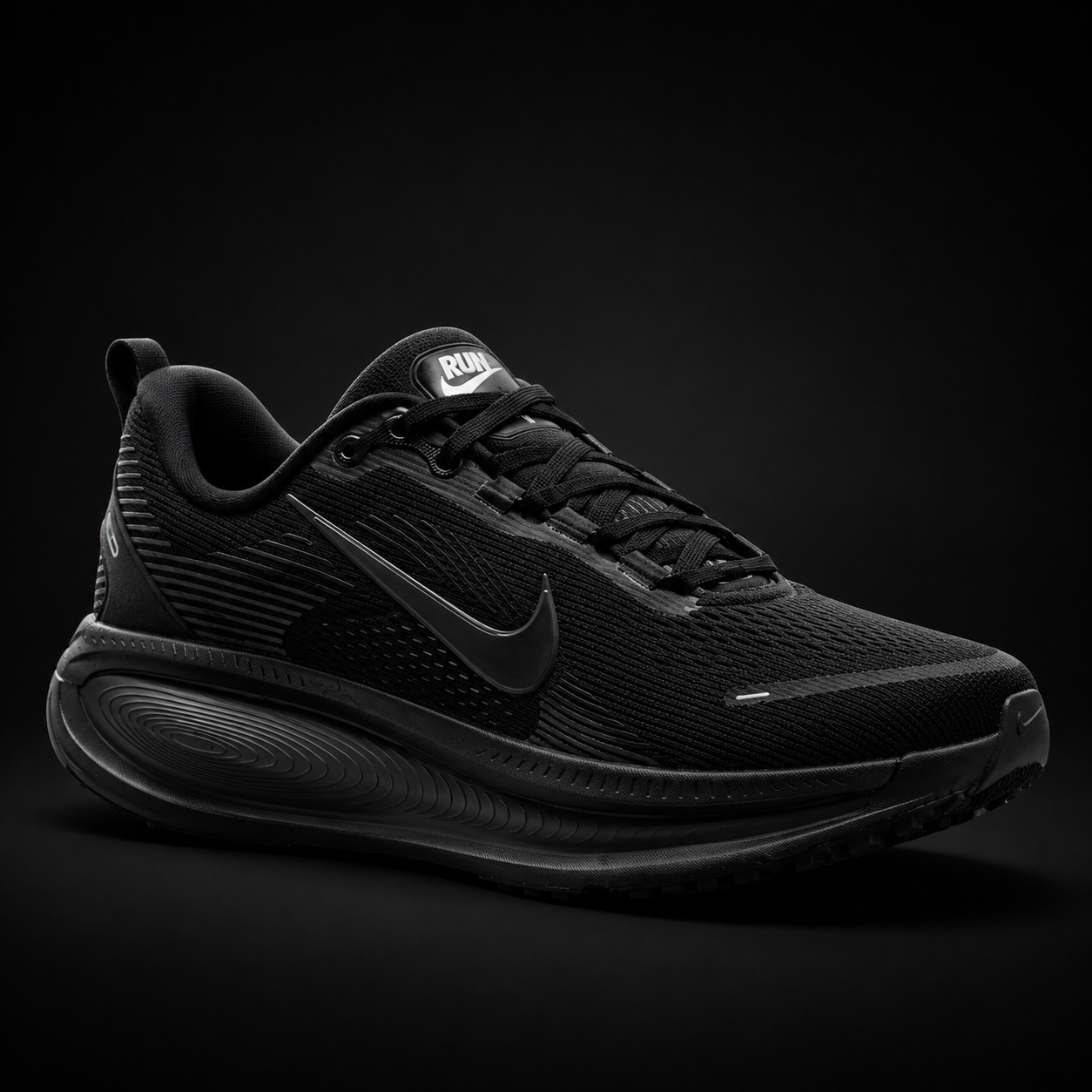 Nike Vomero 18 Dark Smoke Black con empaque — Crazy!Duck Hype