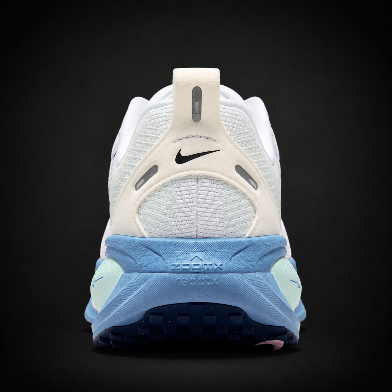 Nike Vomero 18 Midnight Navy Work Blue, vista trasera — Crazy!Duck Hype