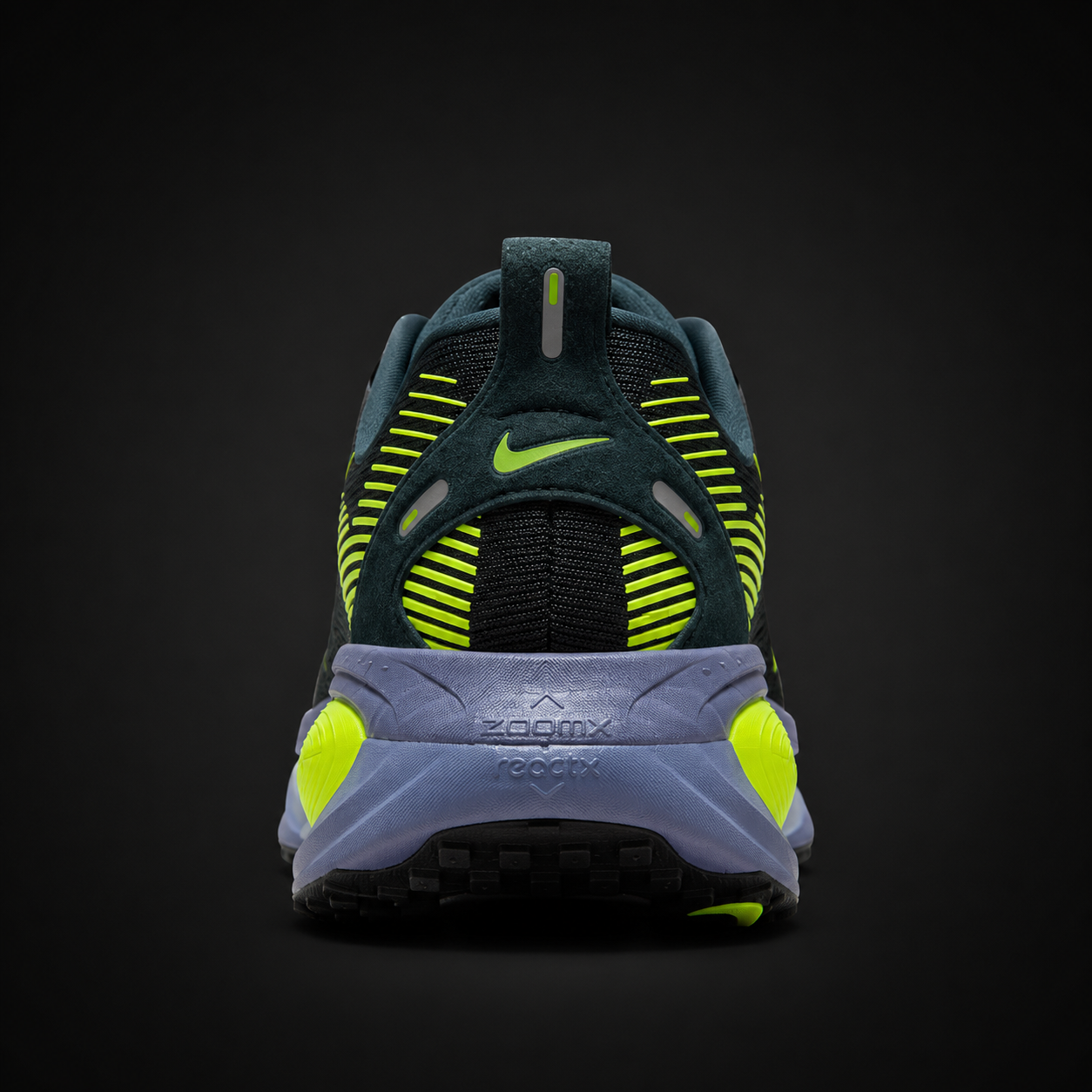 Nike Vomero 18 Seaweed Cannon Volt, vista trasera — Crazy!Duck Hype