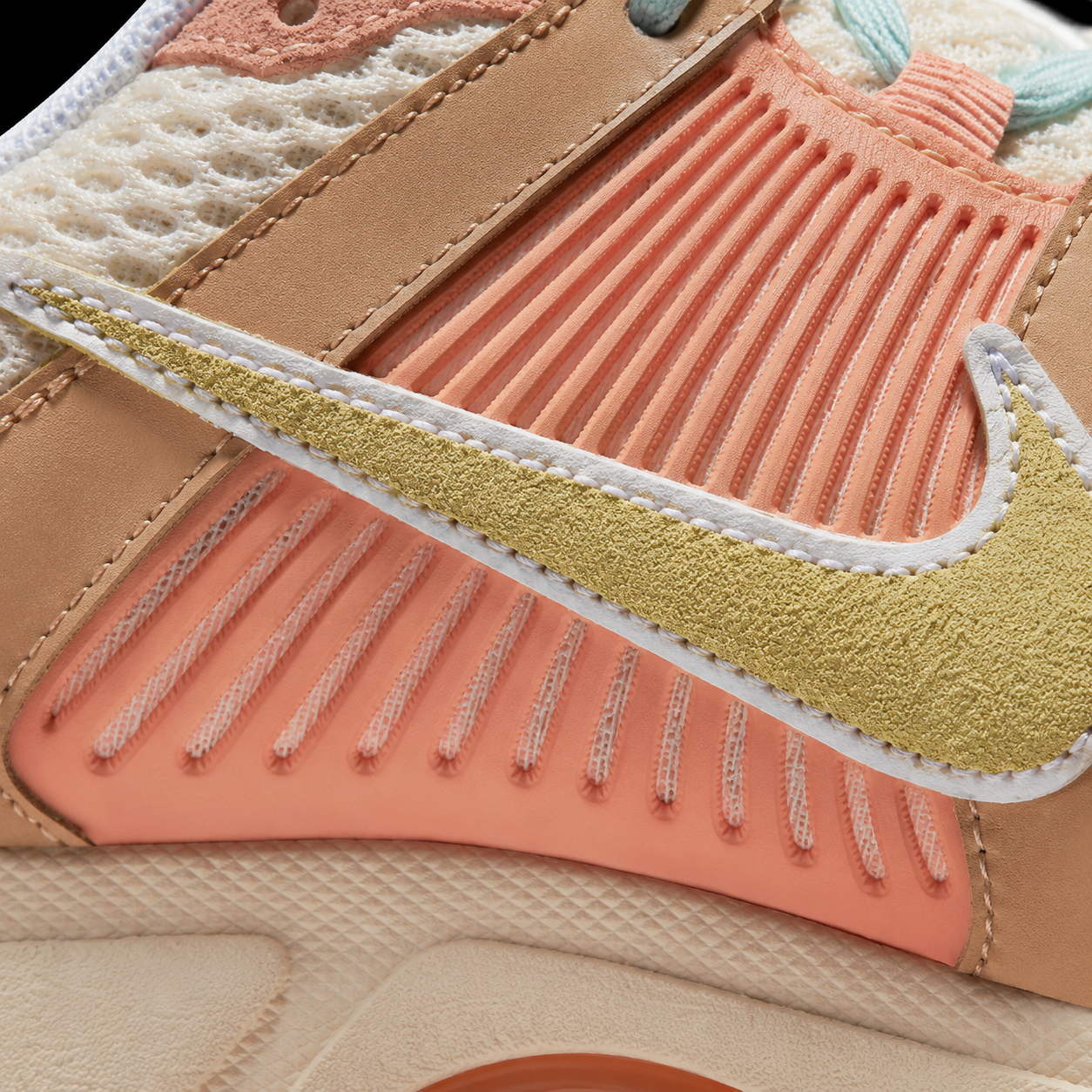 Nike Vomero 5 Have a Nike Day, detalle de logo y material — Crazy!Duck Hype