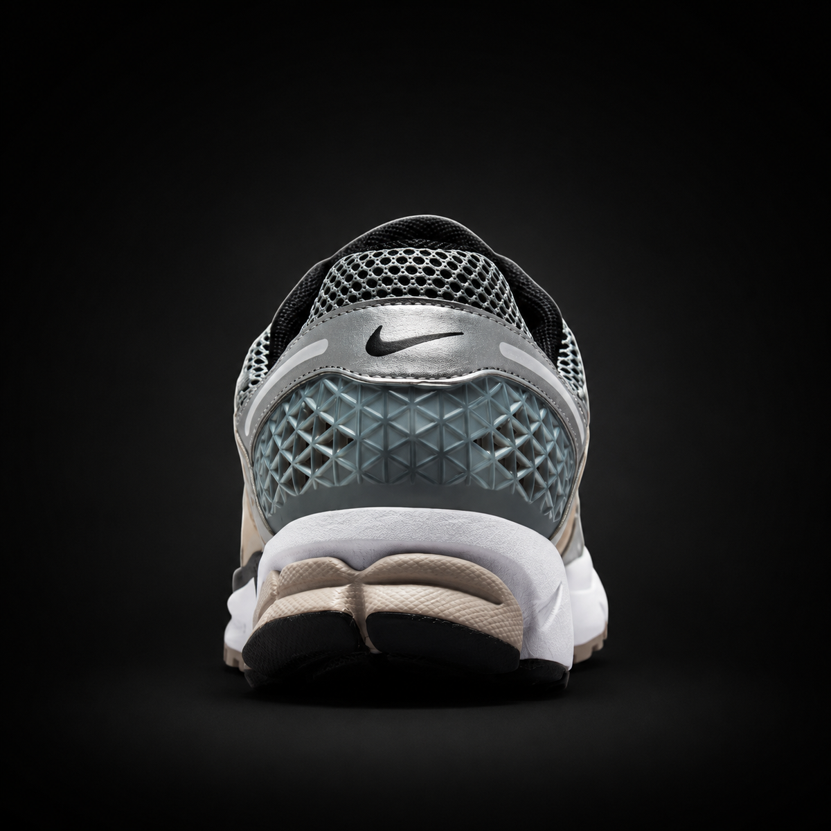 Nike Vomero 5 Wolf Metallic Silver, vista trasera — Crazy!Duck Hype