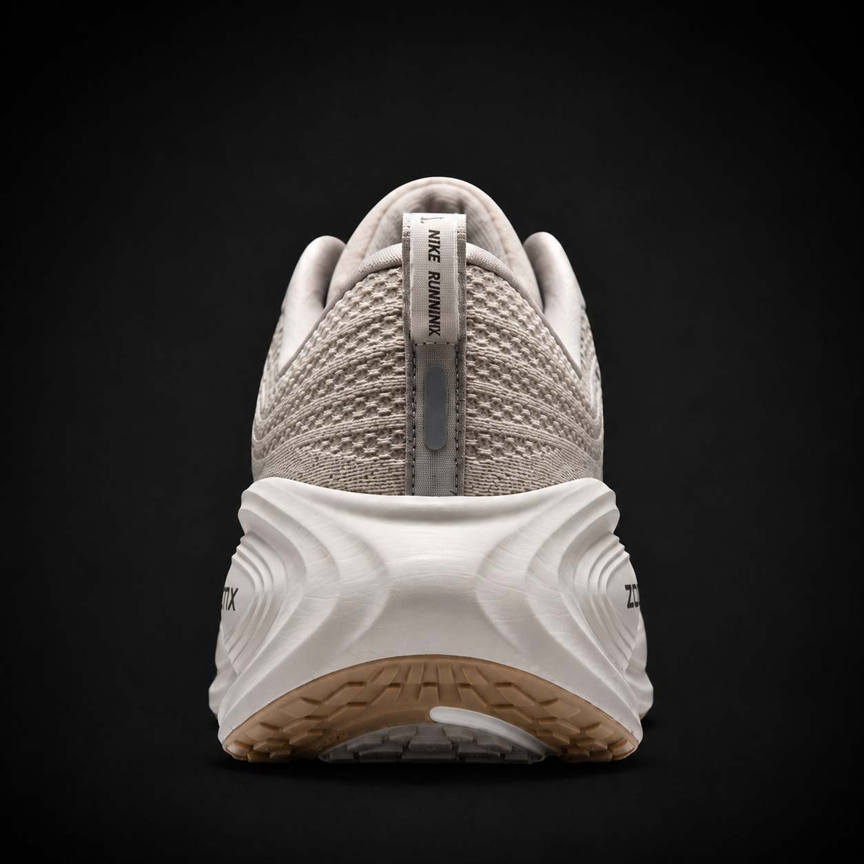 Nike Vomero Plus College Grey Light Iron, vista trasera — Crazy!Duck Hype