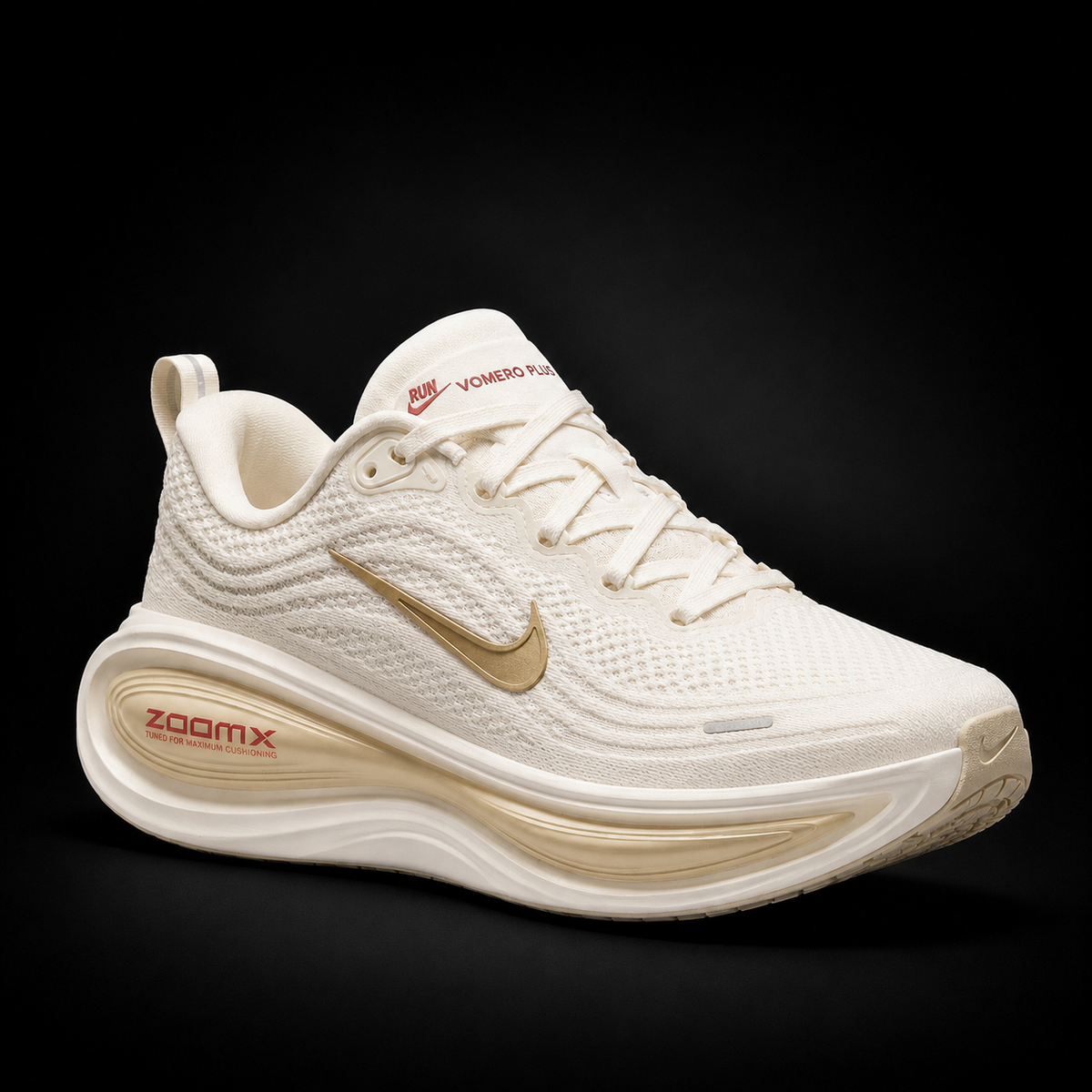 Nike Vomero Plus Metallic Gold Grain, vista frontal — Crazy!Duck Hype