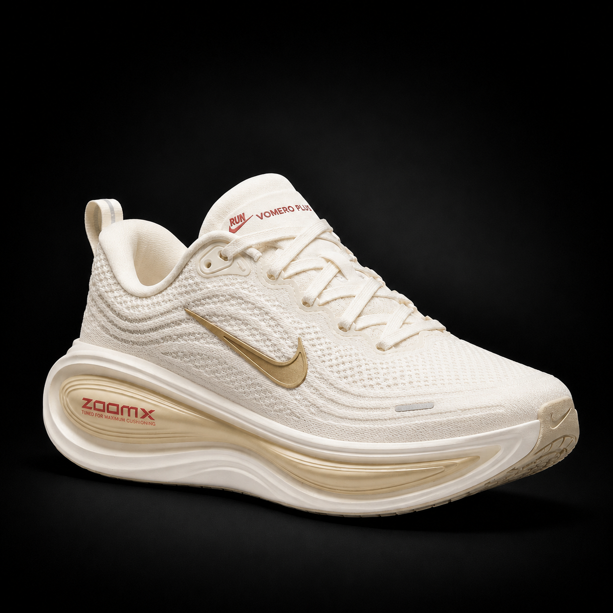 Nike Vomero Plus Metallic Gold Grain, vista frontal — Crazy!Duck Hype