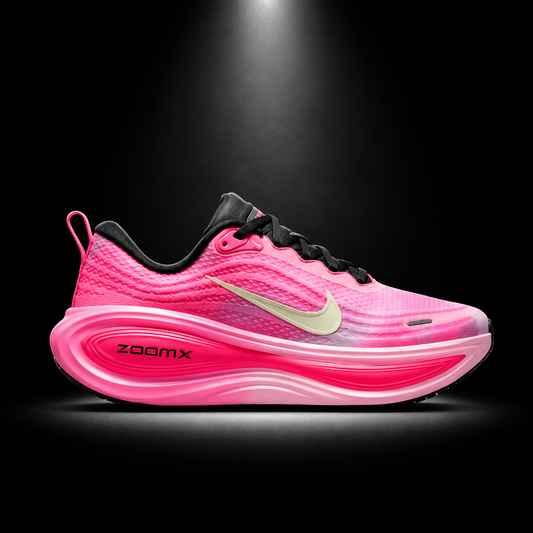 Nike Vomero Plus Pearl Pink Summit, vista lateral — Crazy!Duck Hype