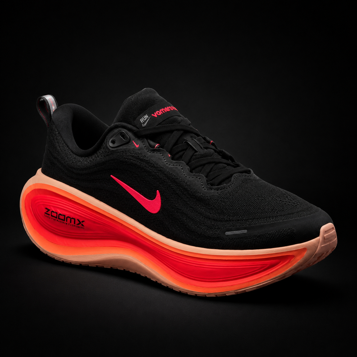 Nike Vomero Plus Red Black, vista frontal — Crazy!Duck Hype
