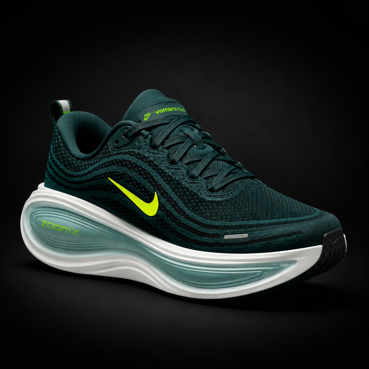 Nike Vomero Plus Seaweed Volt Barely, vista frontal — Crazy!Duck Hype