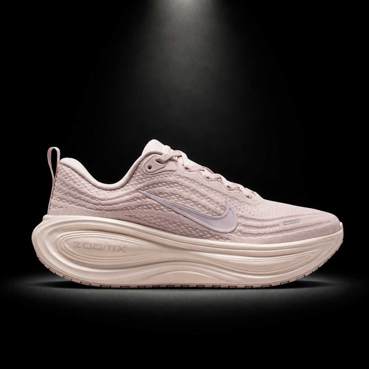 Nike Vomero Plus Silt Red Platinum Violet, vista lateral — Crazy!Duck Hype