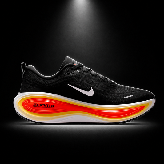 Nike Vomero Plus White Bright Crimson, vista lateral — Crazy!Duck Hype